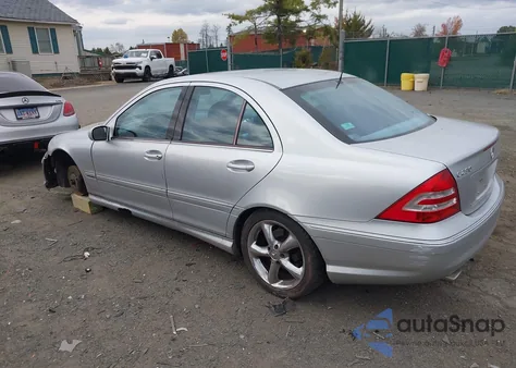 2006 Mercedes-Benz C 230 Sport из США, поврежденный, VIN WDBRF52H96A872751